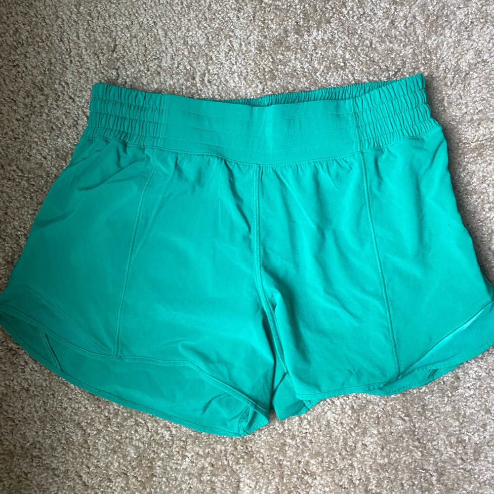 Lululemon Hotty Hot 4” Shorts